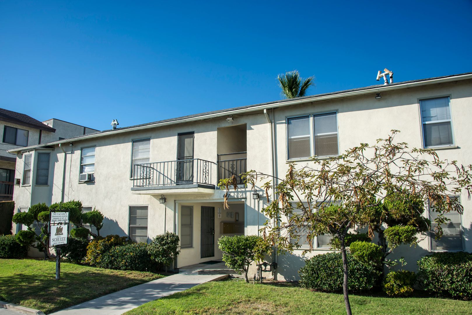 Glendale Apartment: 411 E. Palmer Ave.