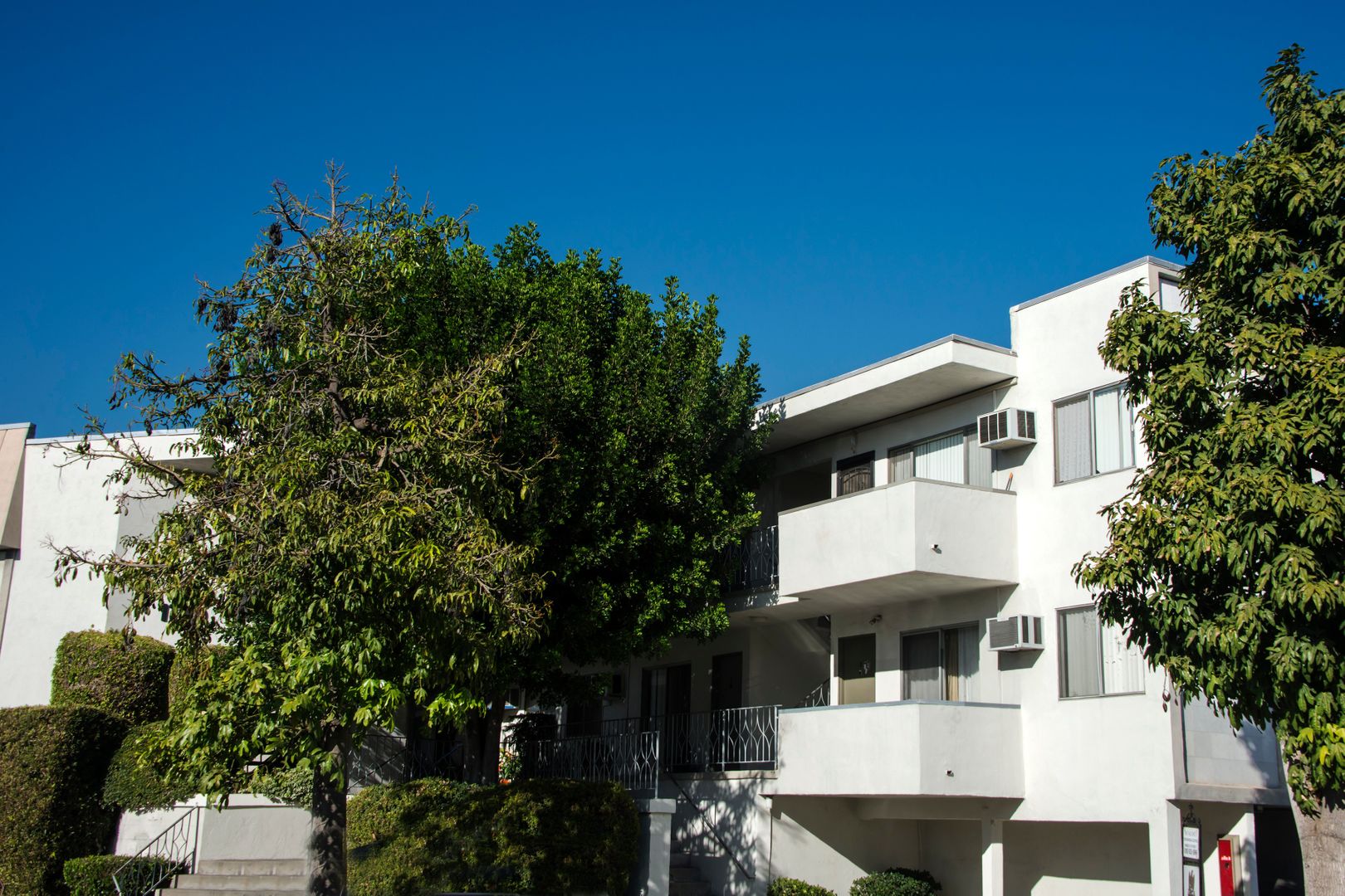 Glendale Apartment: 599 South Street & 1160 Kenilworth Avenue