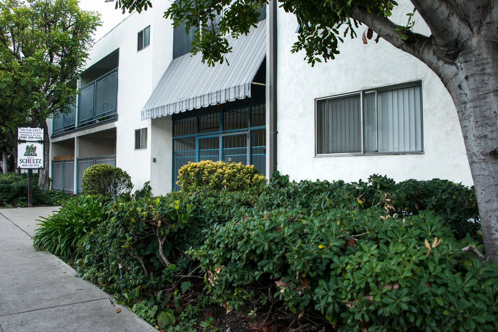 Montrose Apartment: 2722 Honolulu Ave.