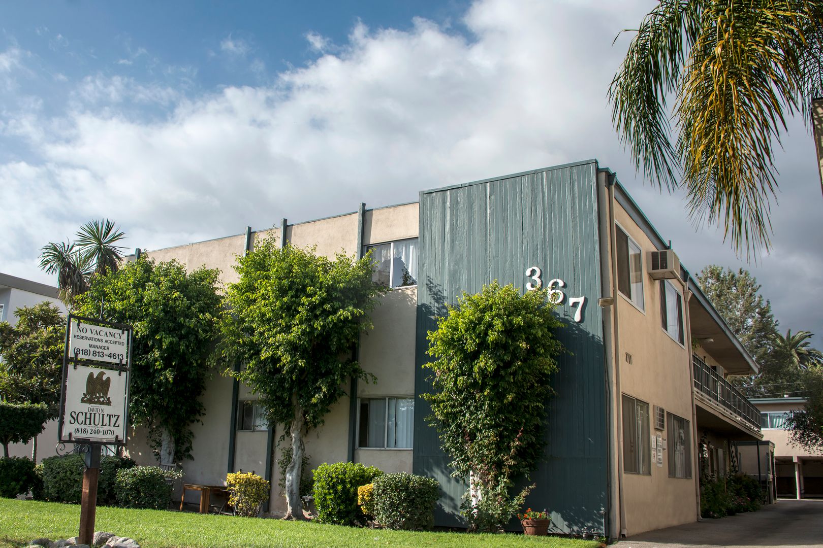 Glendale Apartment: 367 W. Lexington Drive