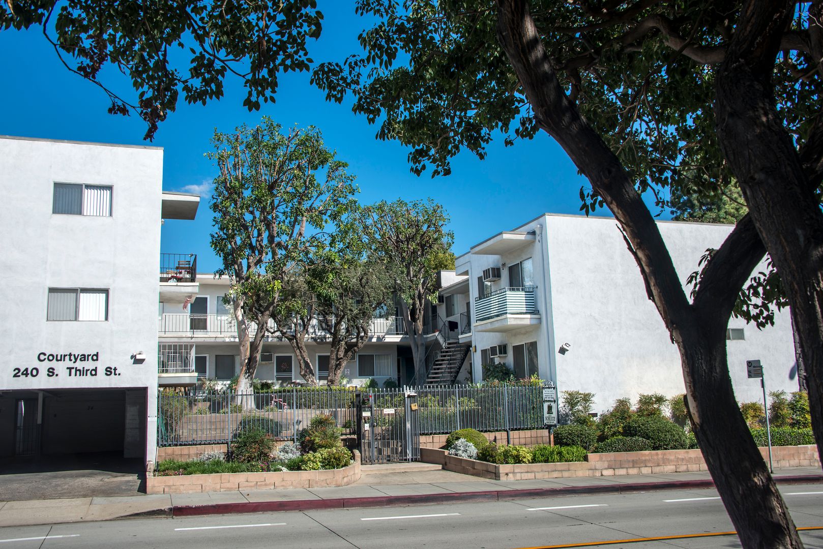 Burbank Apartment: 240 S. Third St.