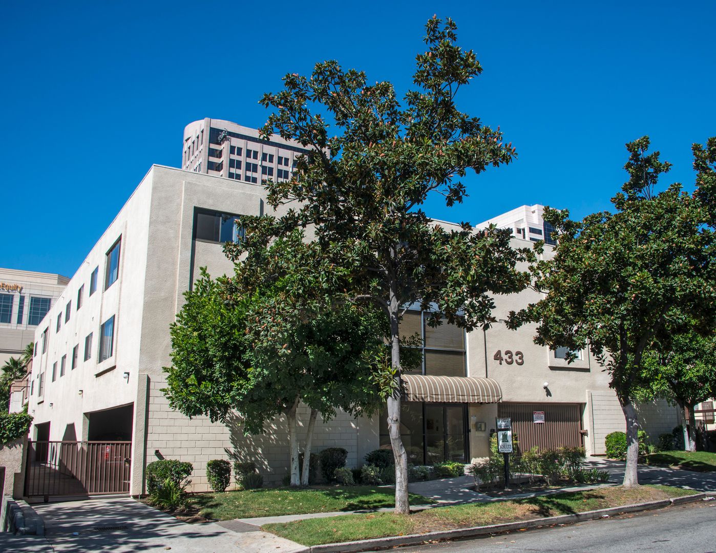 Glendale Apartment: 433 N. Louise Street