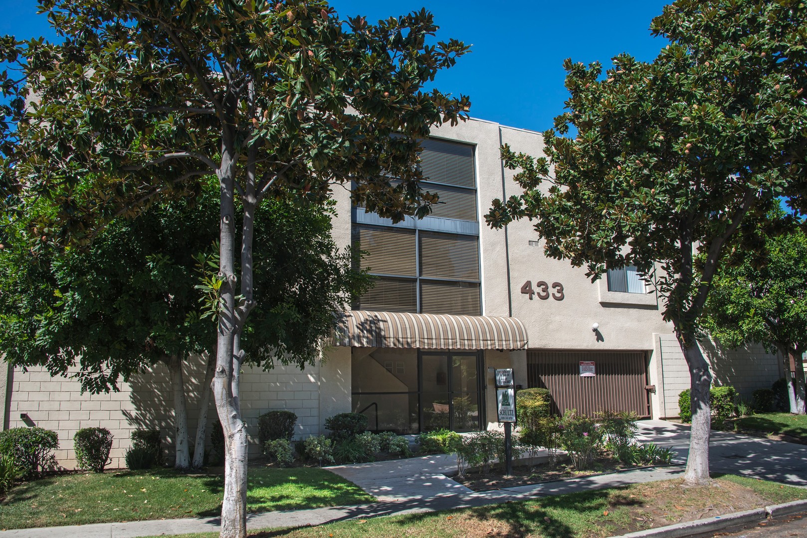 Glendale Apartment: 433 N. Louise Street
