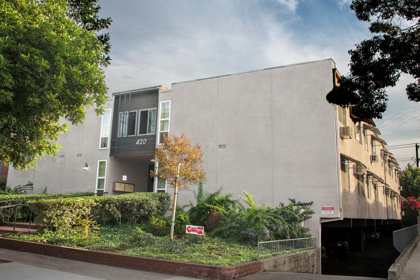Glendale Apartment: 420 Burchett St.