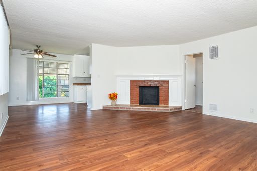 2 Bed 1 Bath Rental at 431 Myrtle St. #15, Glendale, CA – photo 1