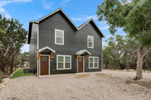 Modern Comfort in Comal Hills – 2BR/1.5BA Duplex with Great Location