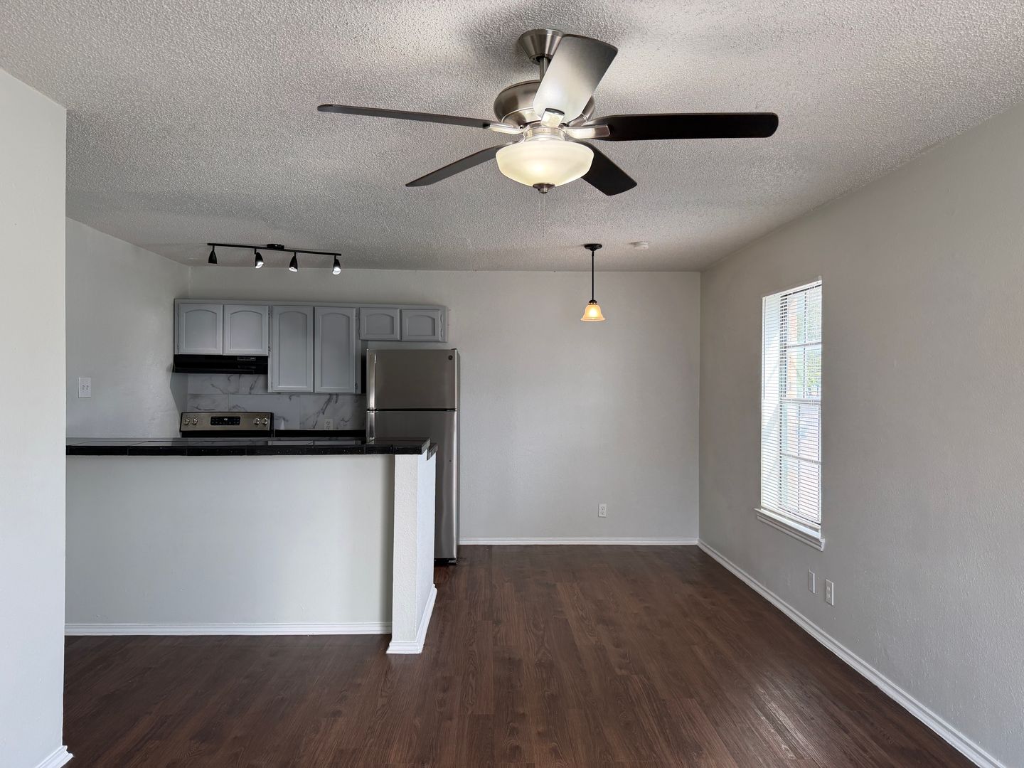 San Antonio Apartment: 131 Elsie Ave - 201