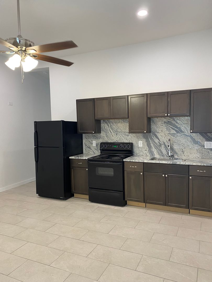 San Antonio Apartment: 1115 Guadalupe St.