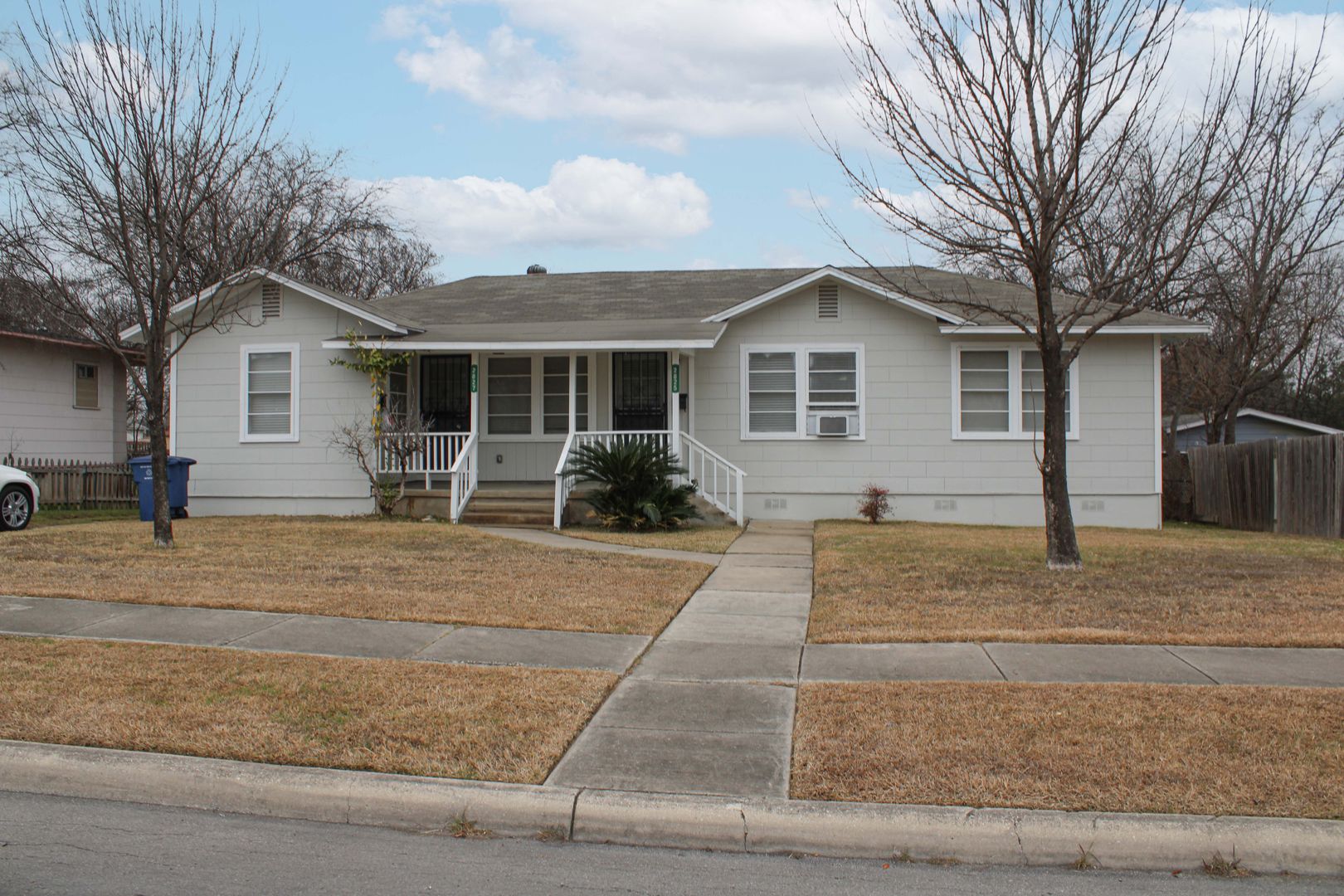San Antonio Multiplex: 2825 W Woodlawn Ave