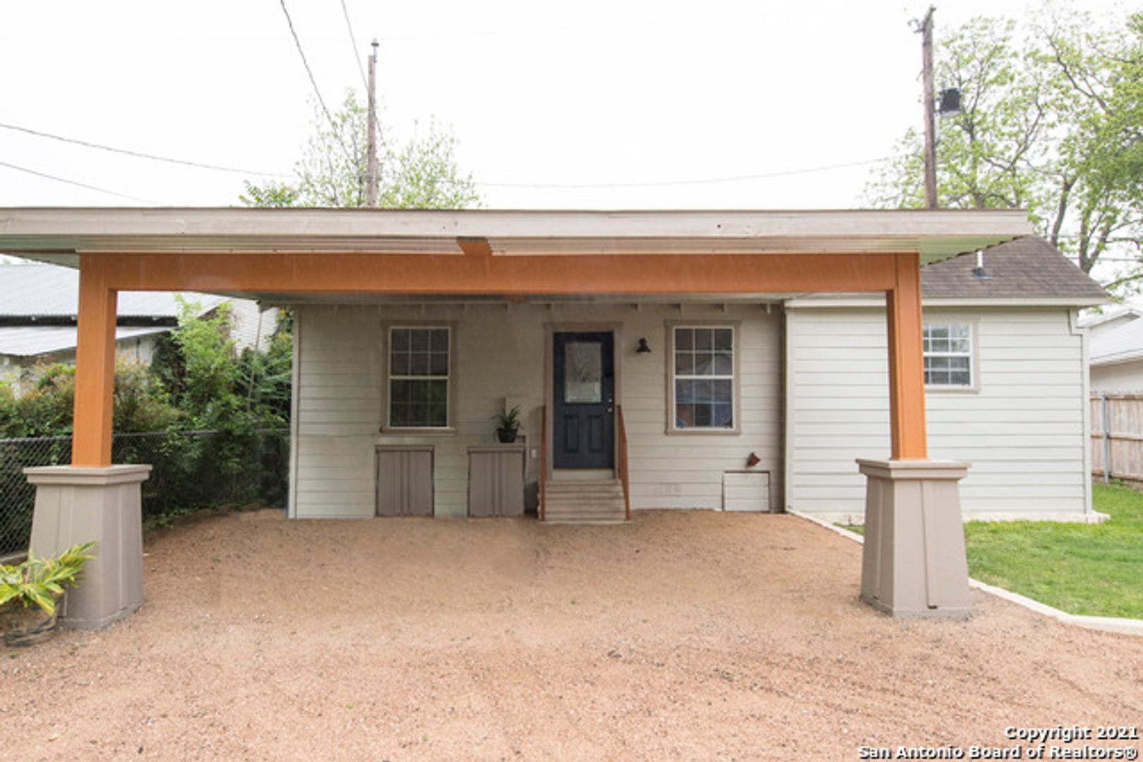 San Antonio House: 1746 Schley Ave Casita