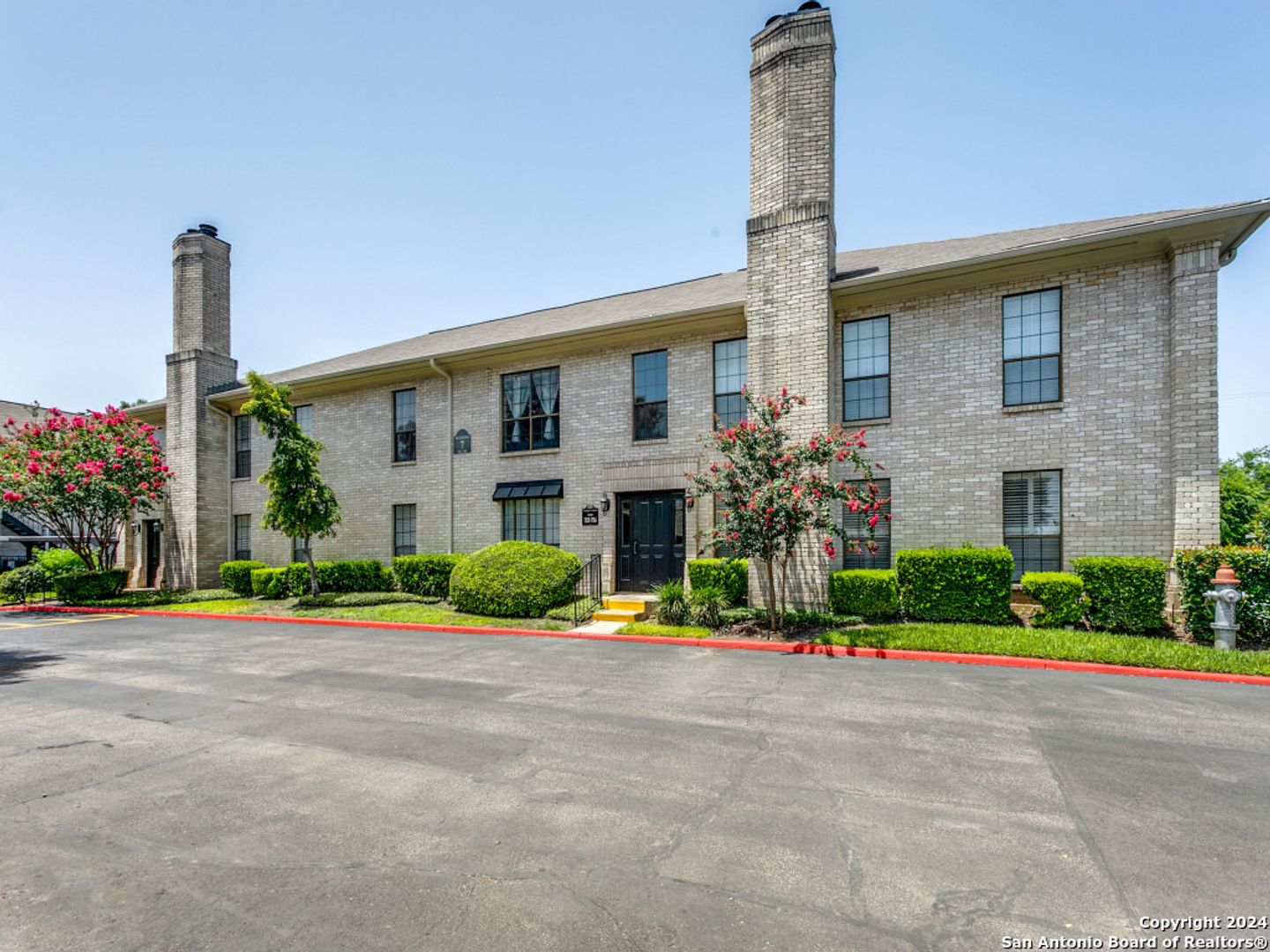 San Antonio House: 2611 Eisenhauer #903