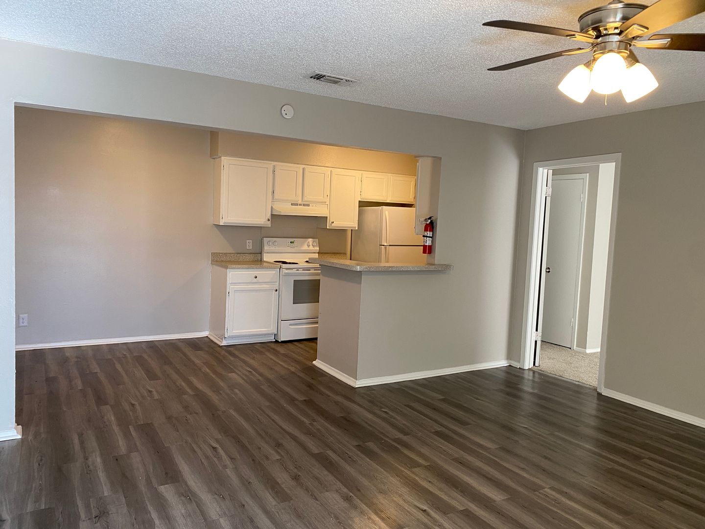 San Antonio Apartment: 3518 Grant Ave - #124