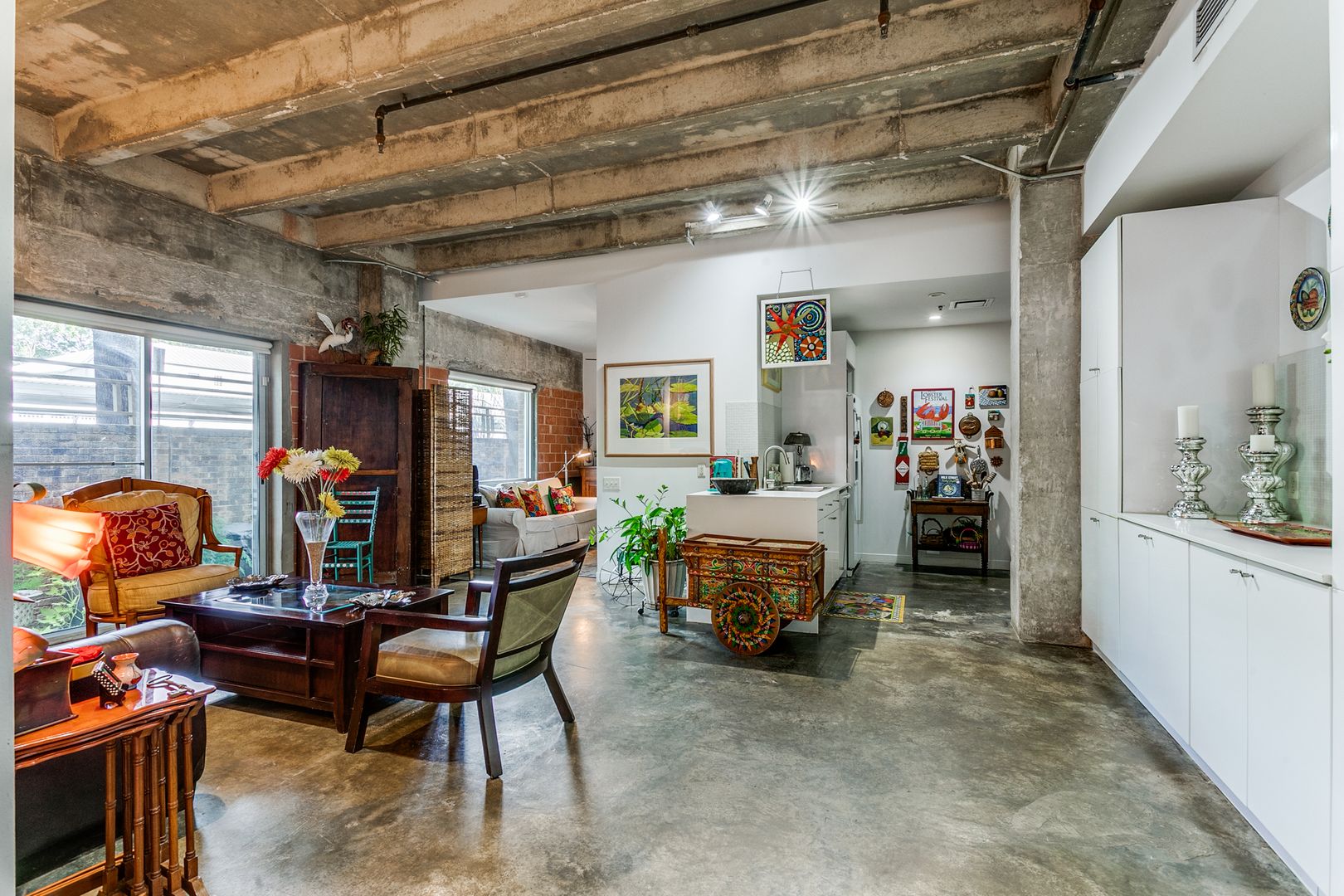 San Antonio House: 1115 S Alamo Unit 2103