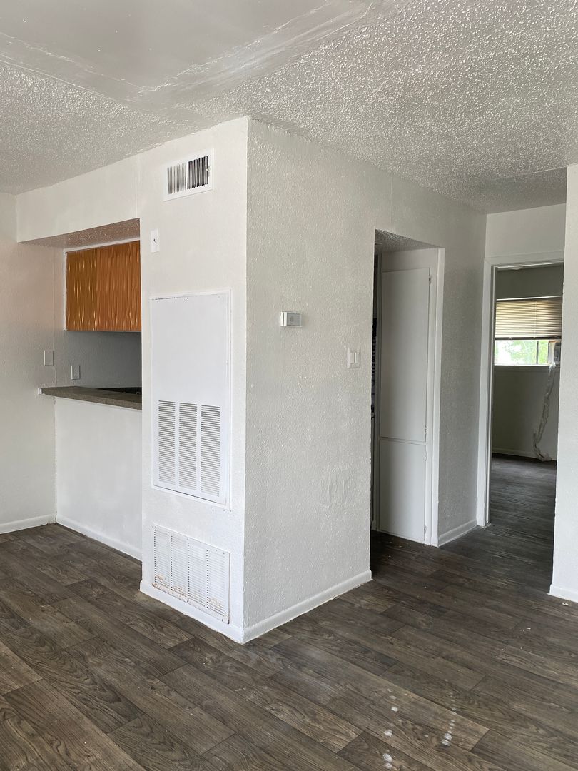 SAN ANTONIO Apartment: 209 VICTOR ST