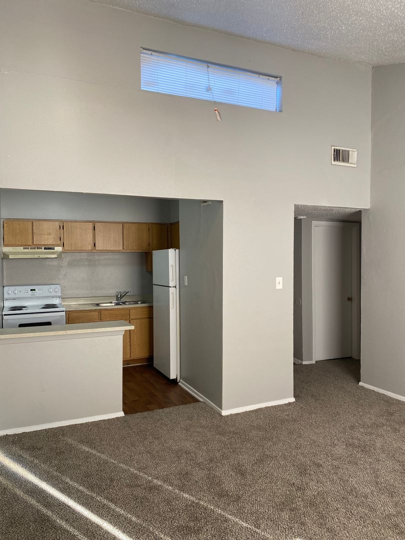 San Antonio Apartment: 322 Recoleta