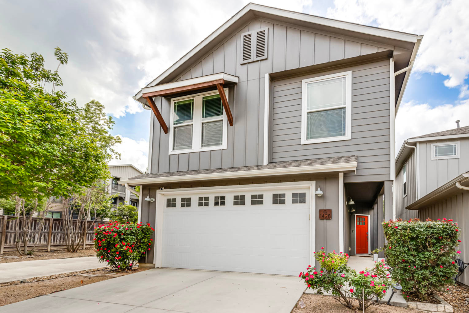 San Antonio House: 1426 E Sandalwood Ln