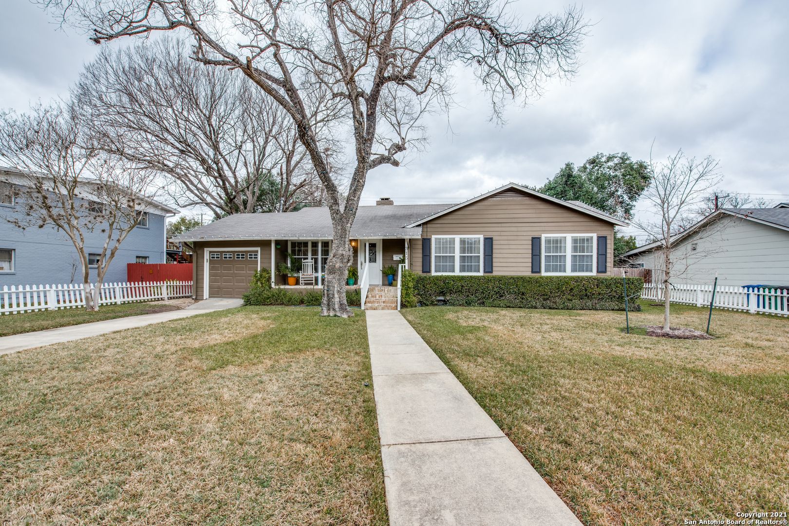 San Antonio House: 315 Rittiman Rd