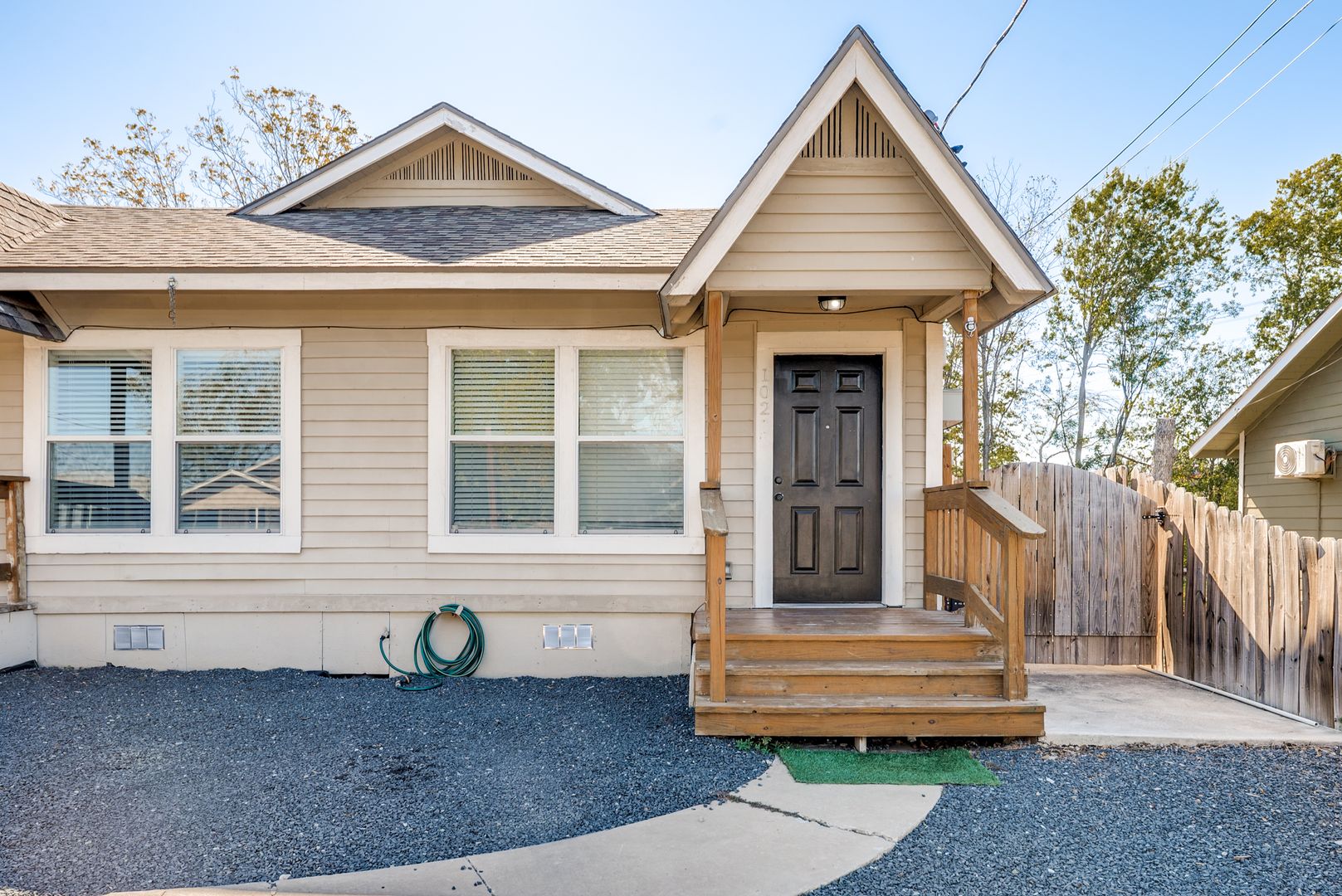 San Antonio Apartment: 312 Arlington Ct