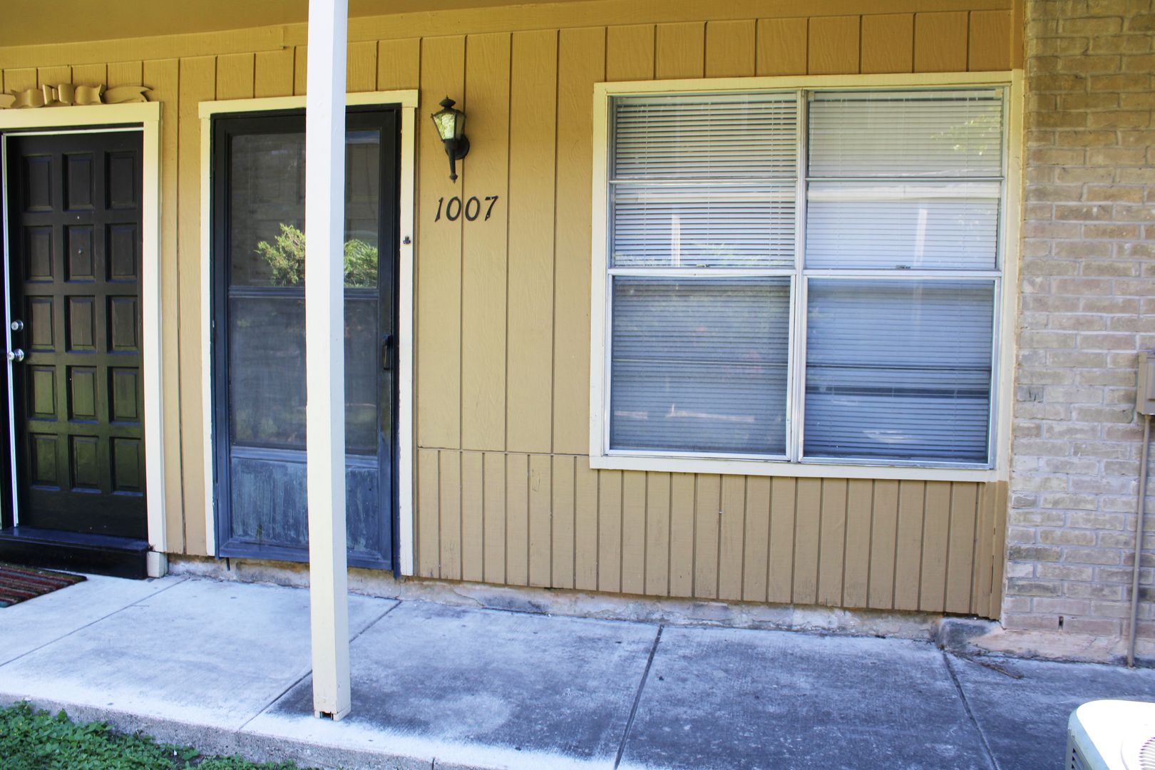 San Antonio House: 923 Vance Jackson