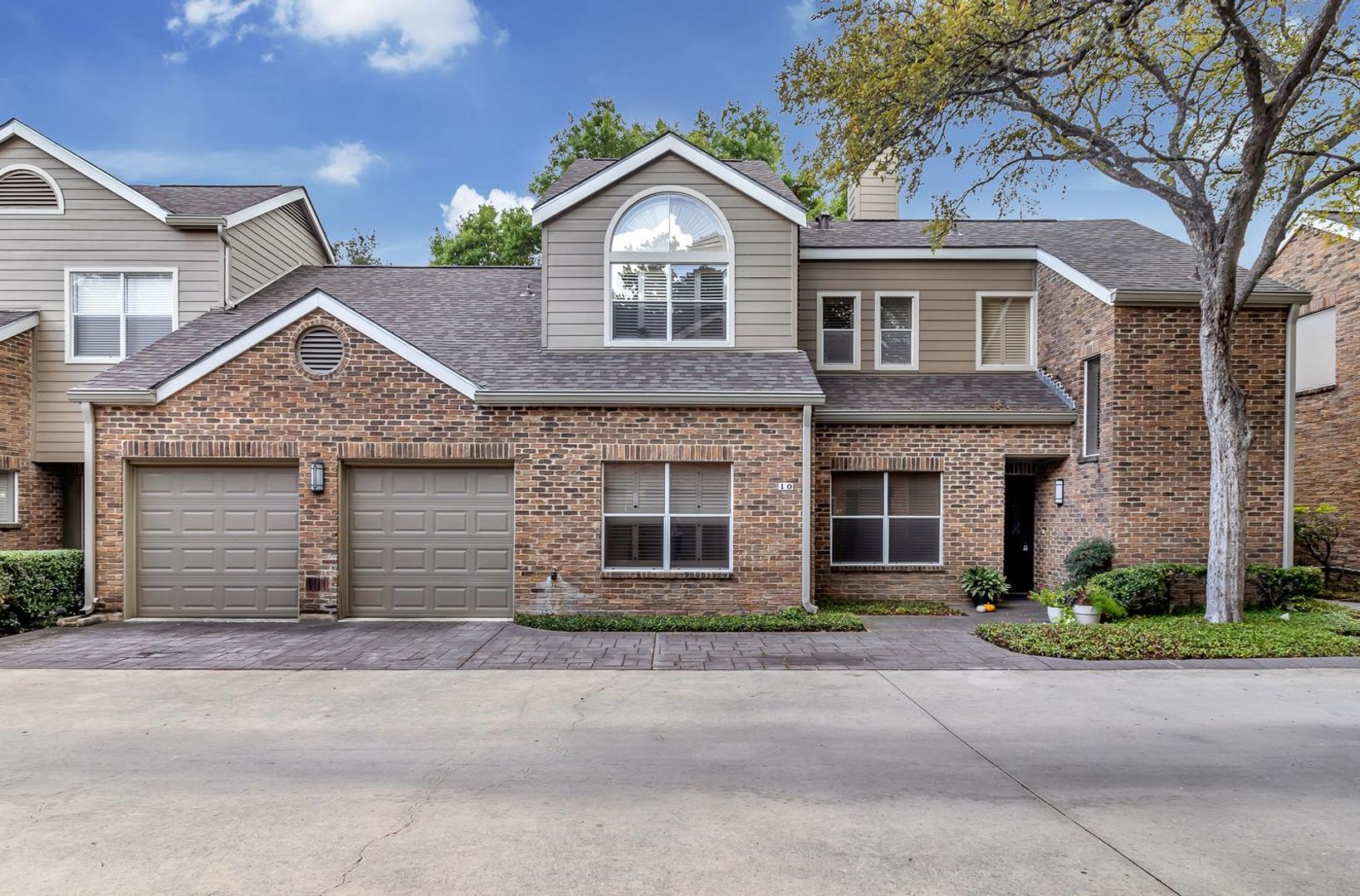 San Antonio House: 8103 N New Braunfels Unit 10