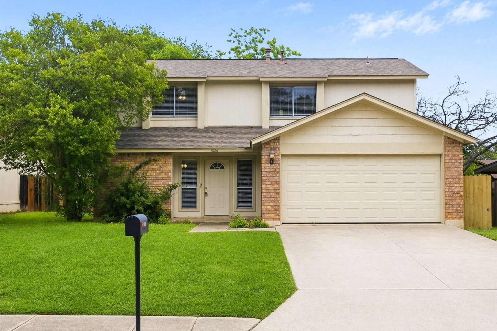 San Antonio House: 7266 Shadow Ridge