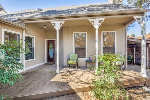 BEAUTIFUL GARDEN HOME IN RIVER OAKS – photo 1