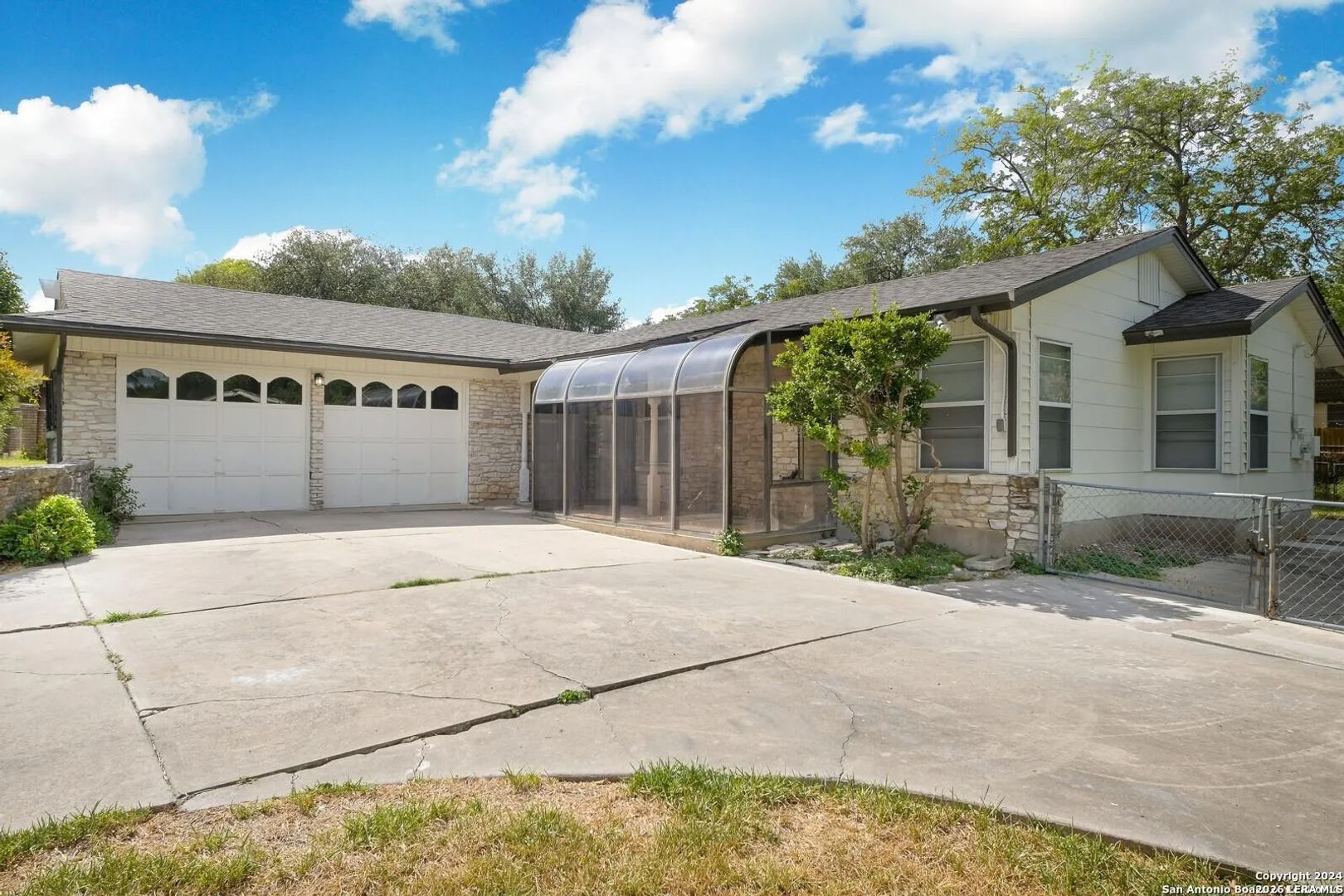 San Antonio House: 5915 Gabor Dr.