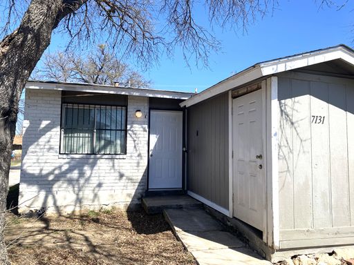 1-Bedroom in North Point – photo 1