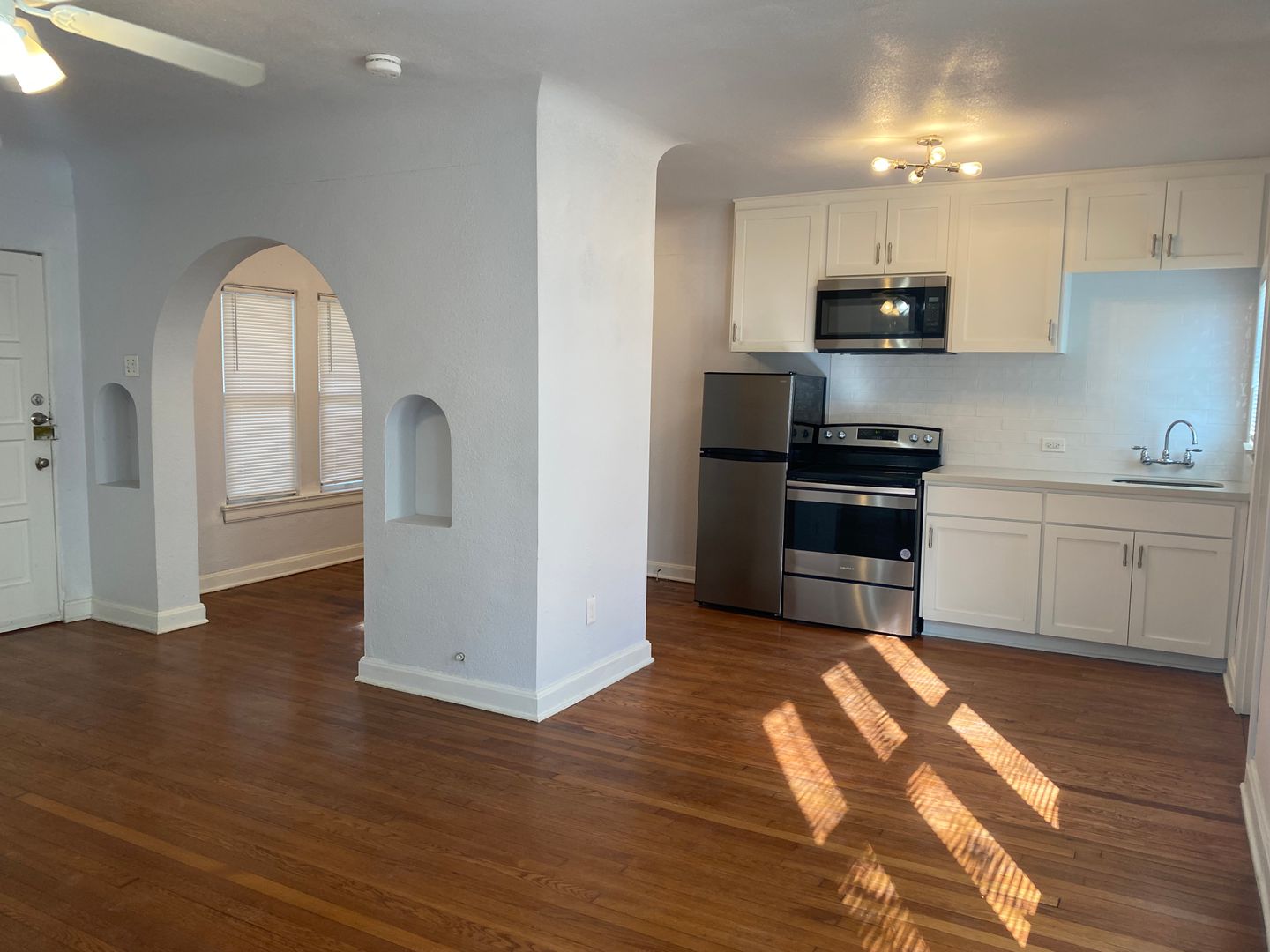 Alamo Heights Apartment: 152 Harrigan Court