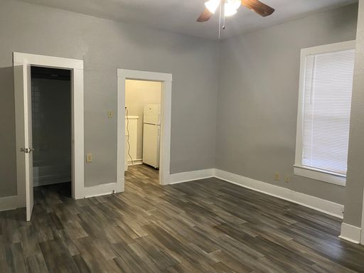 527 CEDAR | Studio in King William – photo 1