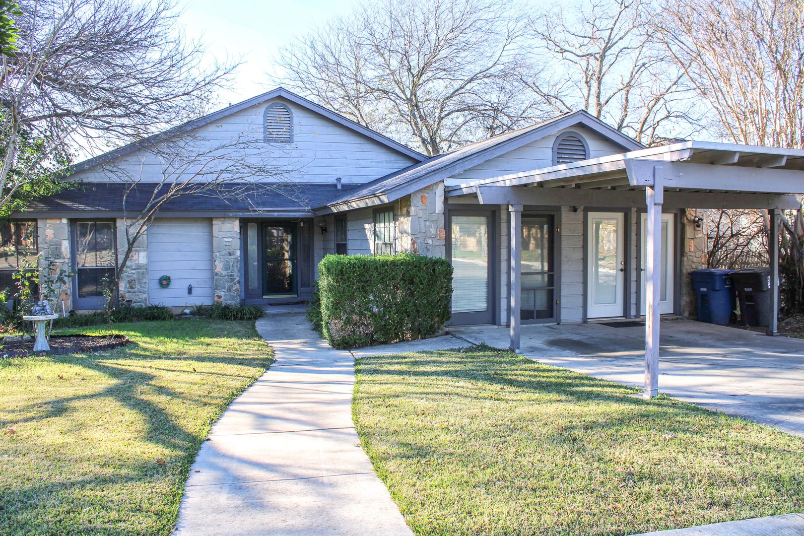 San Antonio House: 4222 Clear Lake