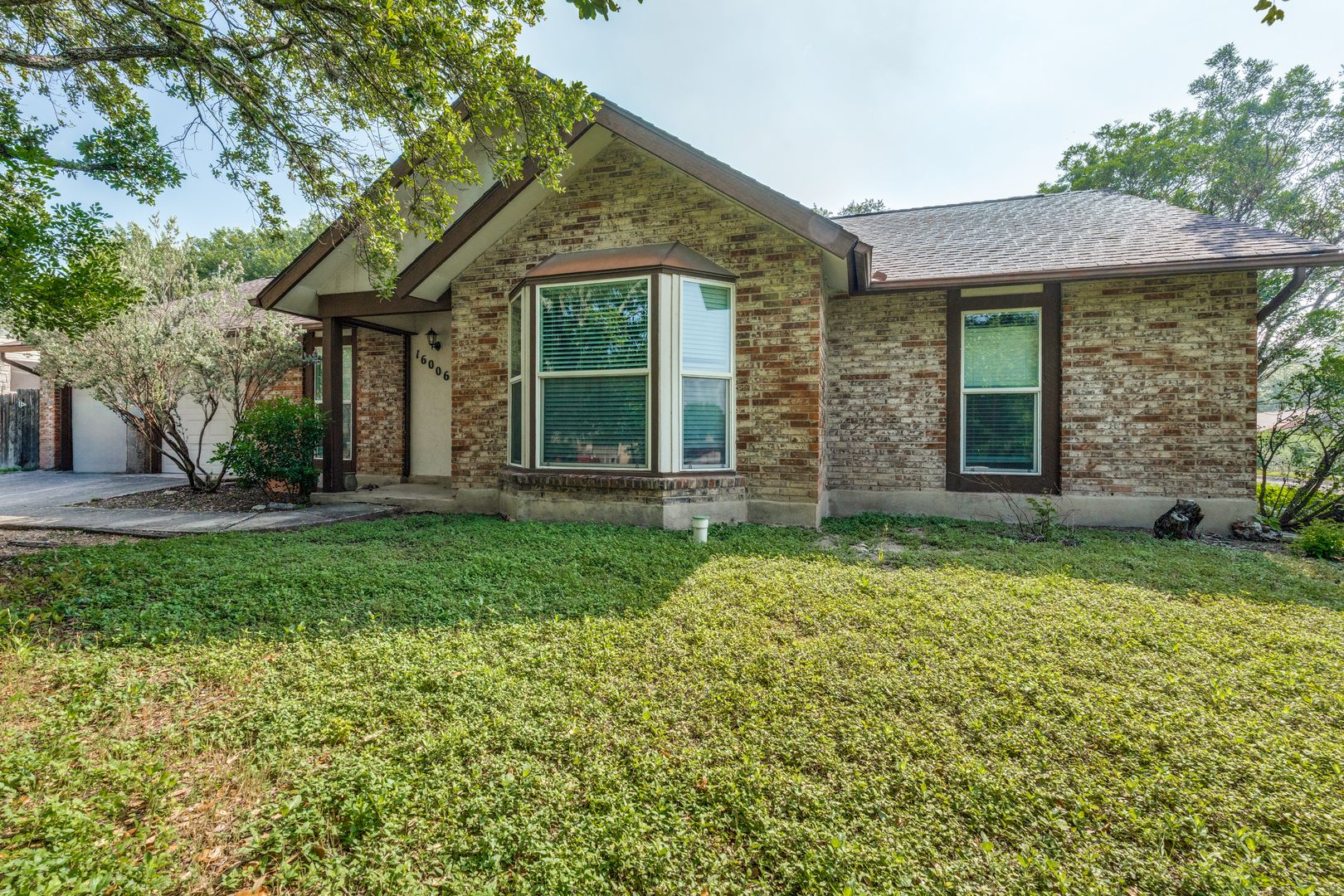 San Antonio House: 16006 Eagleway St