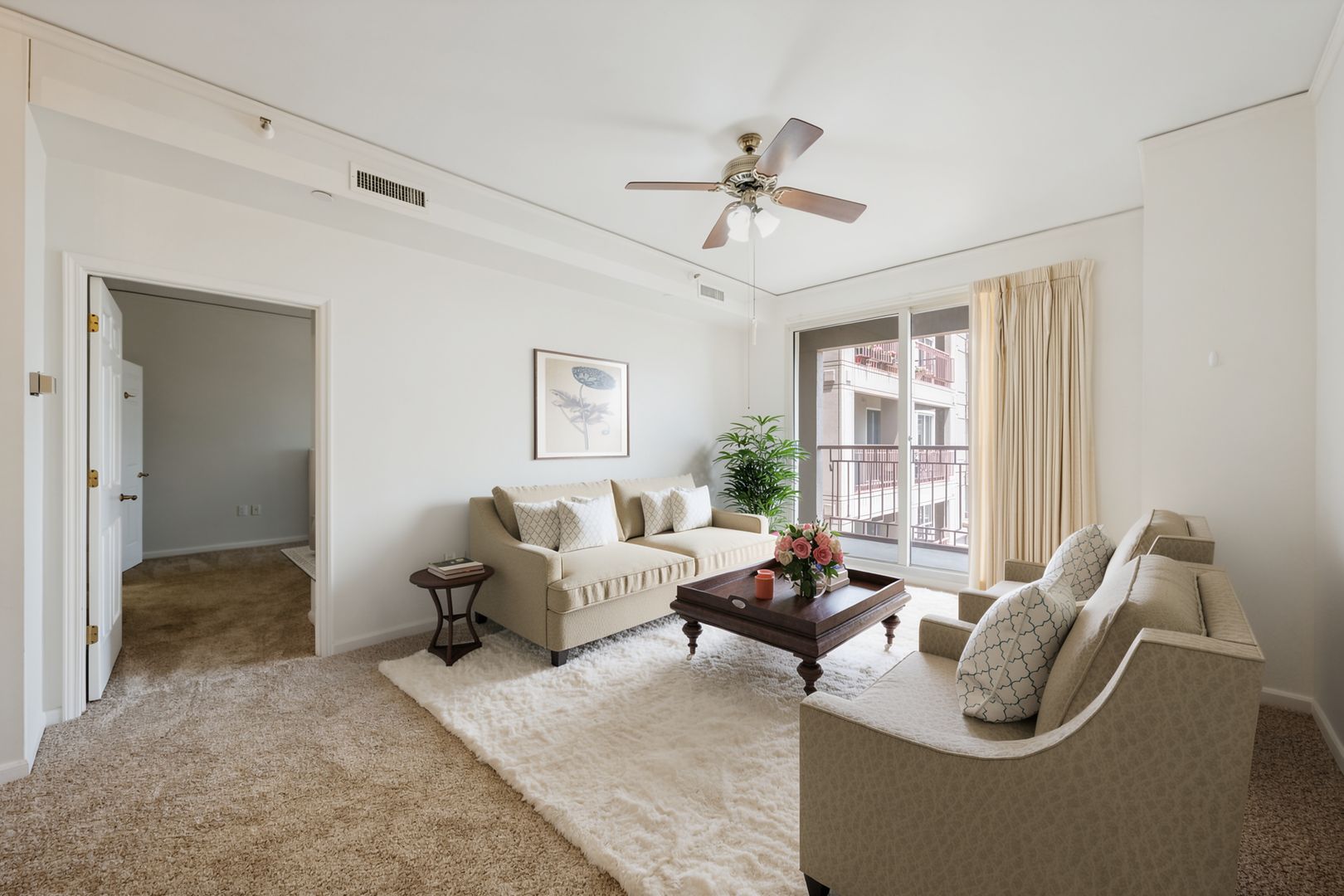 San Antonio Condo: 1 Towers Park Ln