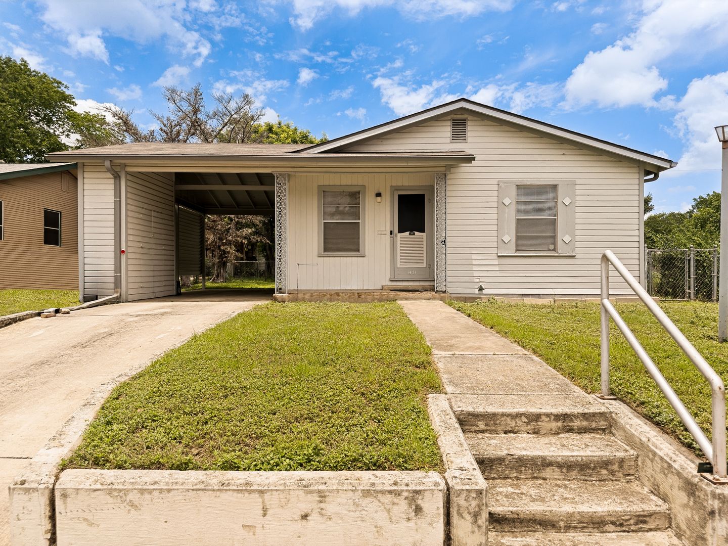 San Antonio House: 1431 Aransas Ave