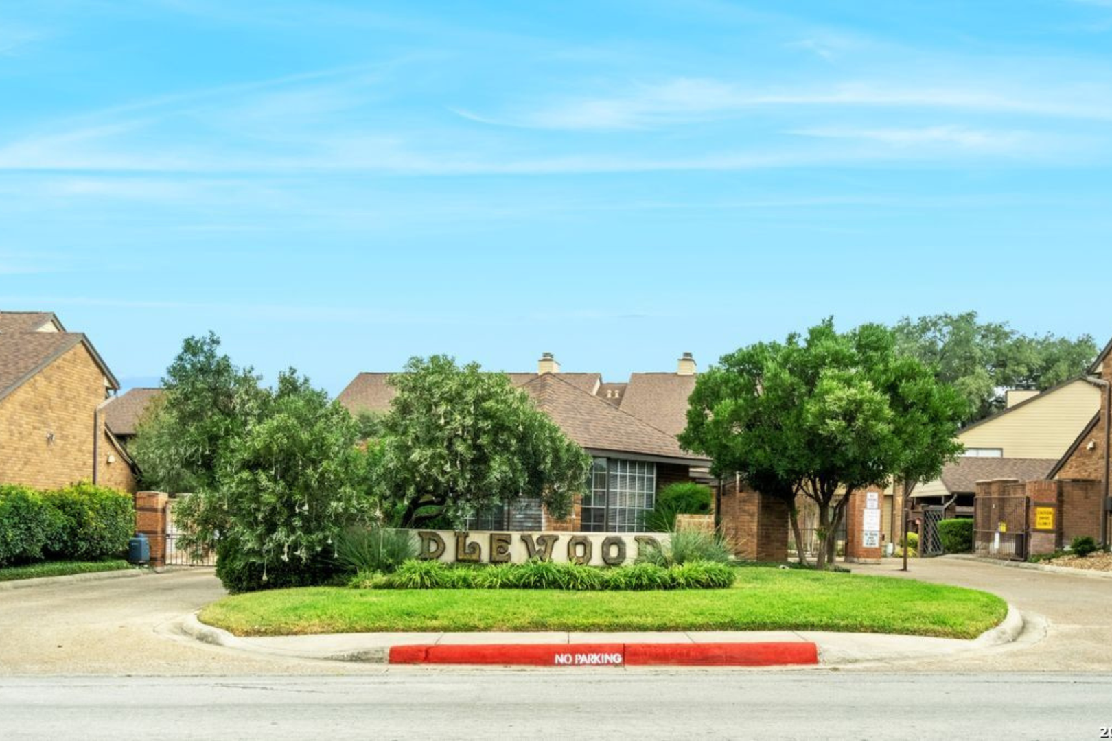 San Antonio House: 3605 Hidden Dr #F4