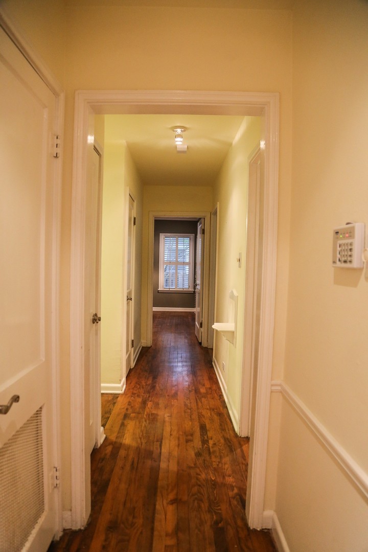 San Antonio House: 135 Tuxedo Ave