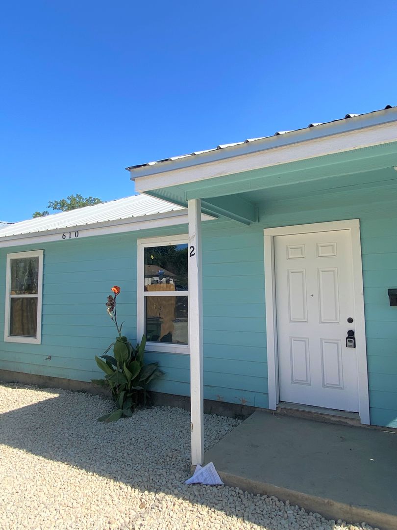 San Antonio Multiplex: 610 Virginia Blvd