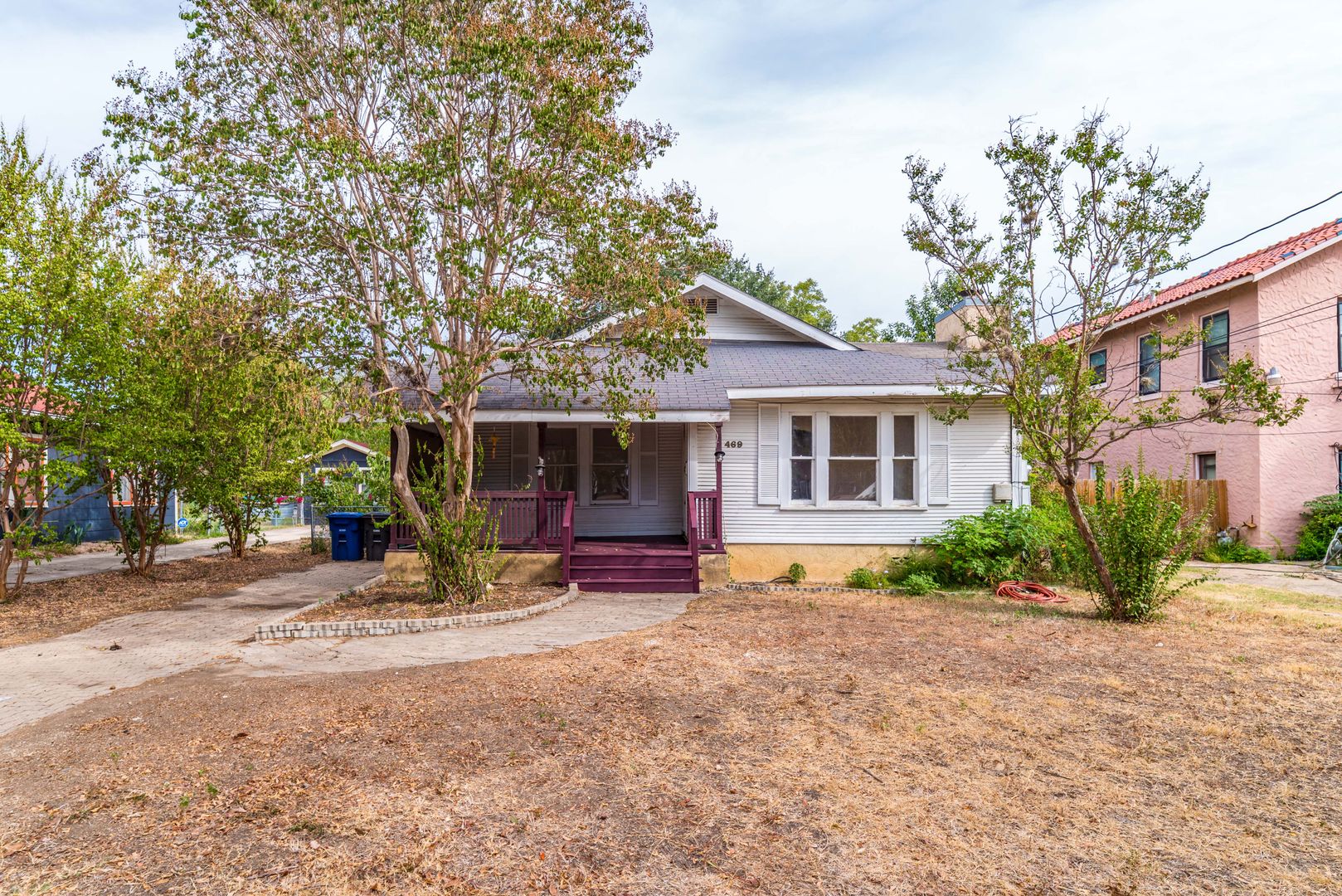 San Antonio House: 469 E Magnolia Ave