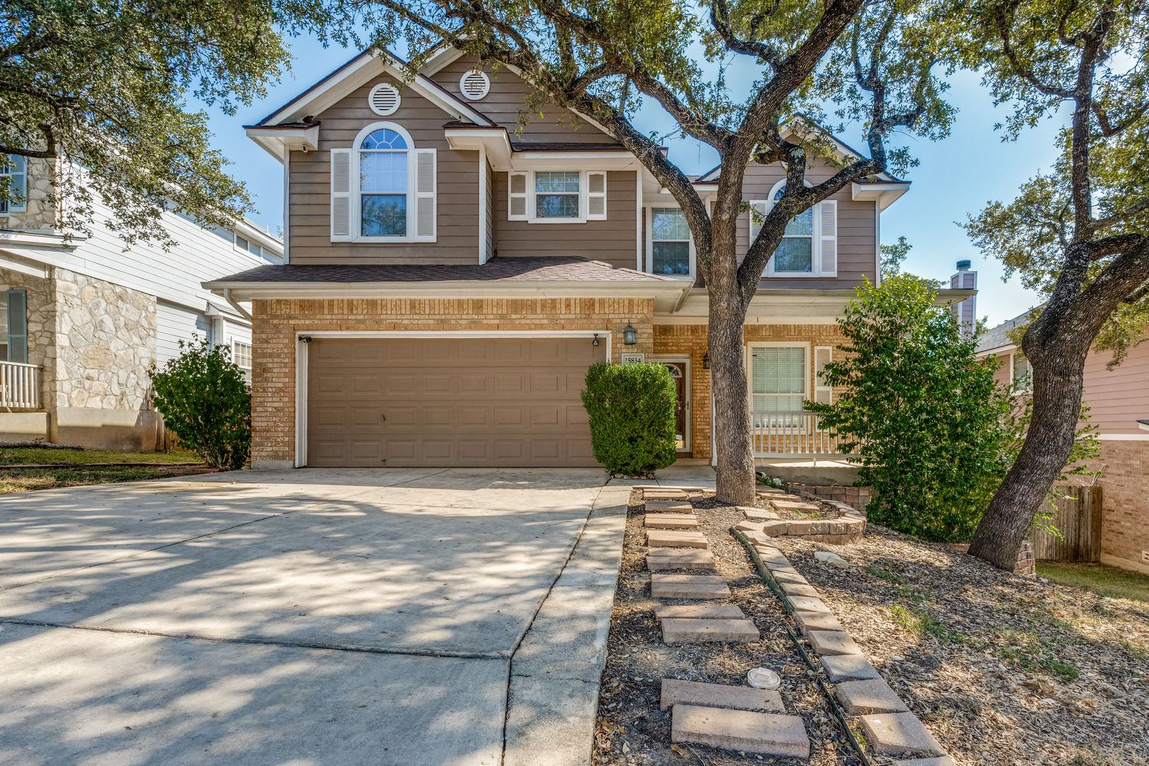 San Antonio House: 15834 Redwoods Manor