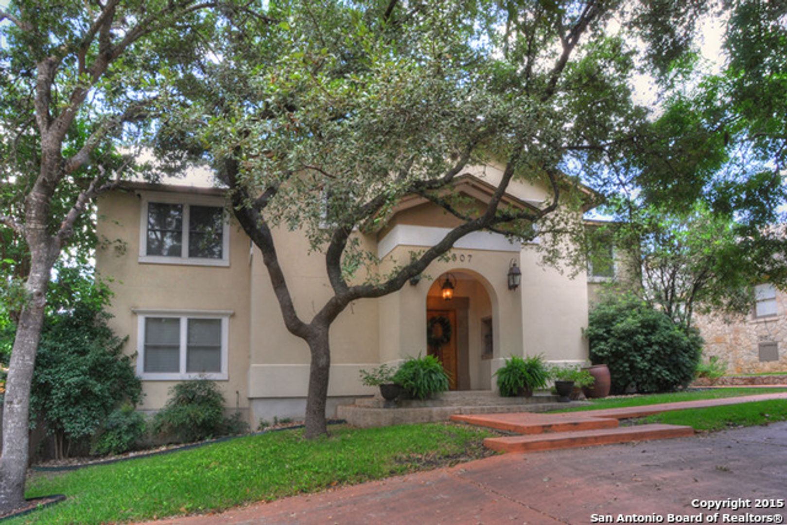 Terrell Hills House: 307 Ridgemont Ave