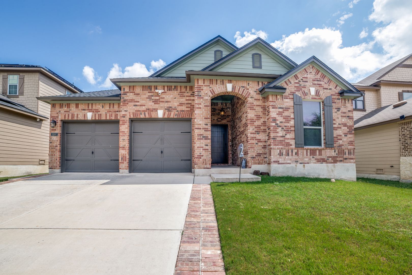 San Antonio House: 13247 Frogs Leap
