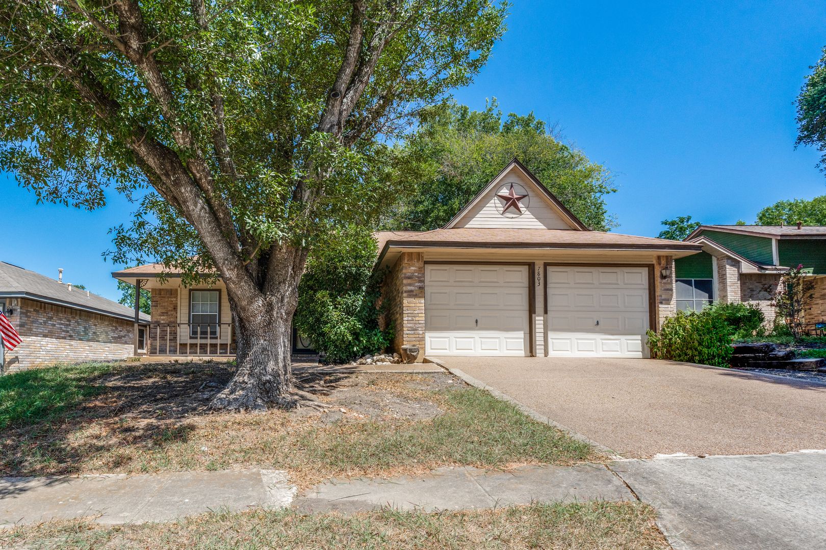 Live Oak House: 7803 Forest Ranch