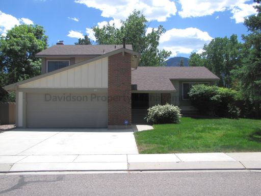 Inviting 4 Bedroom House in Southwest Colorado Springs – photo 1