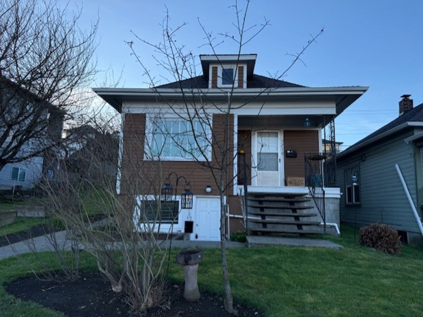 Everett Apartment: 3218 Rucker AVE