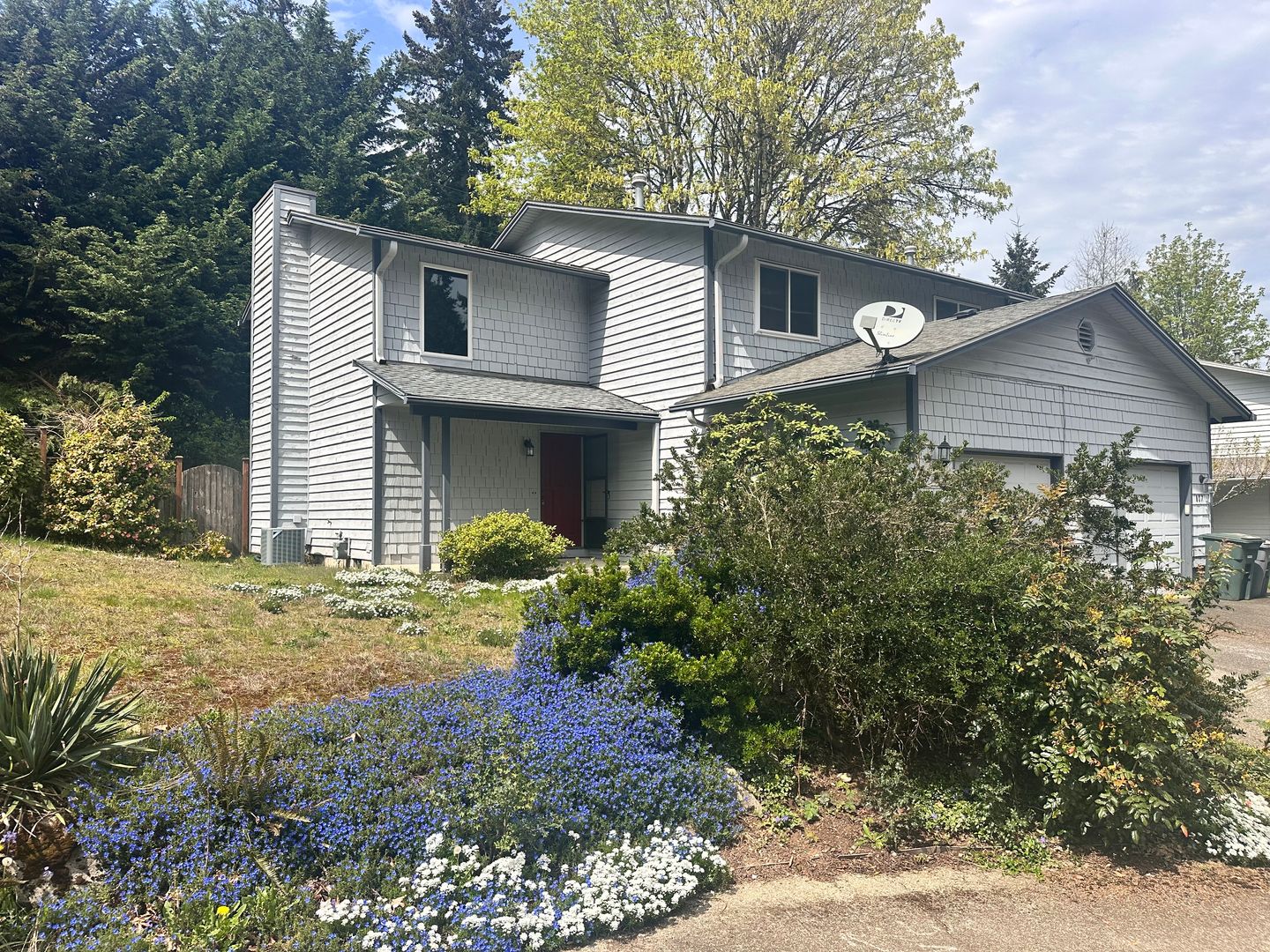 Bellevue Townhome: 811 141st Pl SE