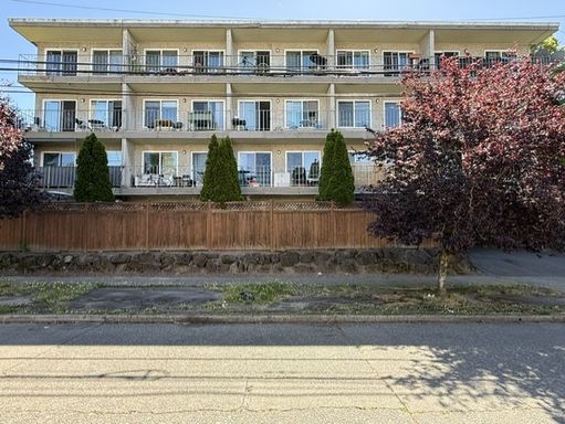 SEATTLE 1 BEDROOM – $1,495, 630 SF, GREAT WALKABILITY + PARKING AVAILABLE – photo 1