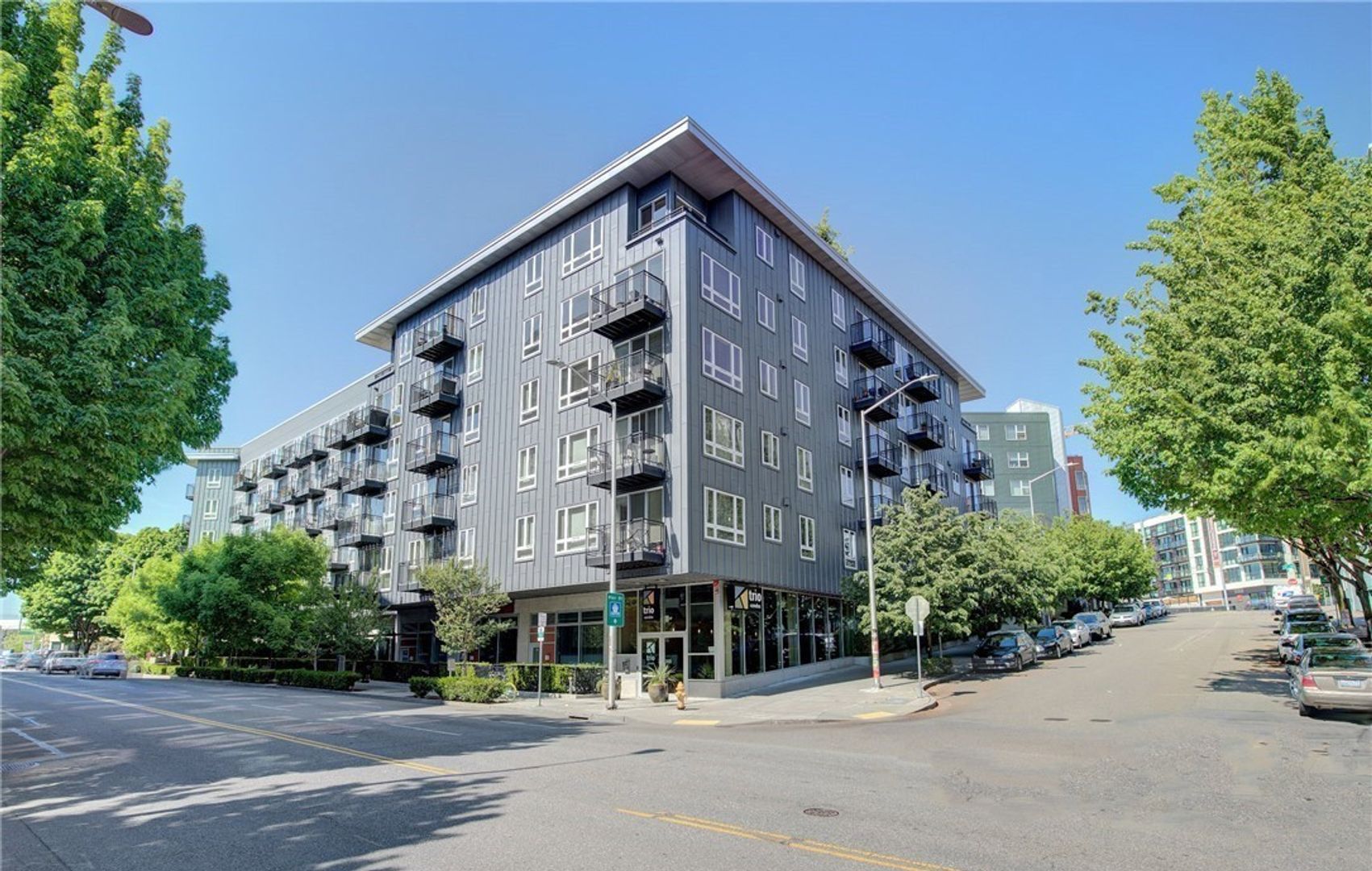 Seattle Condo: 3104 Western AVE