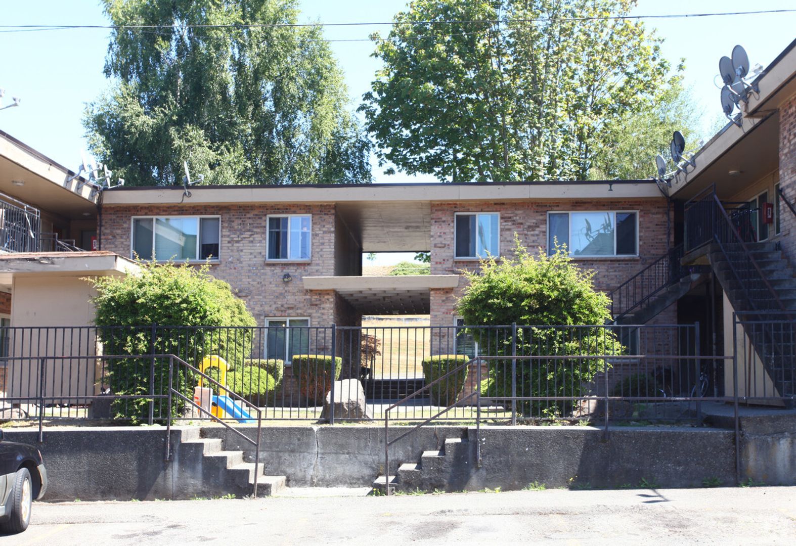 Seattle Apartment: 3921 15th AVE S