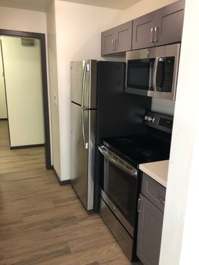 Listing photo thumbnail