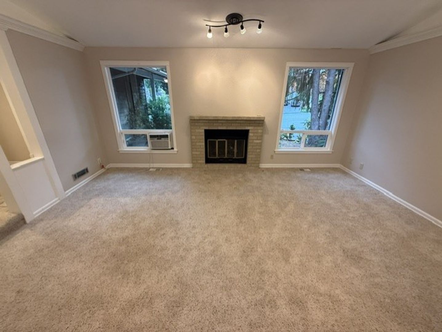 Listing photo